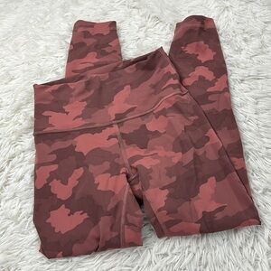 Lululemon Wunder Train High-Rise Tight 25" Heritage 365 Camo Brier Rose Multi